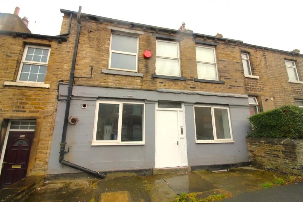 Blackmoorfoot Road, Crosland Moor, HD4, photo 9
