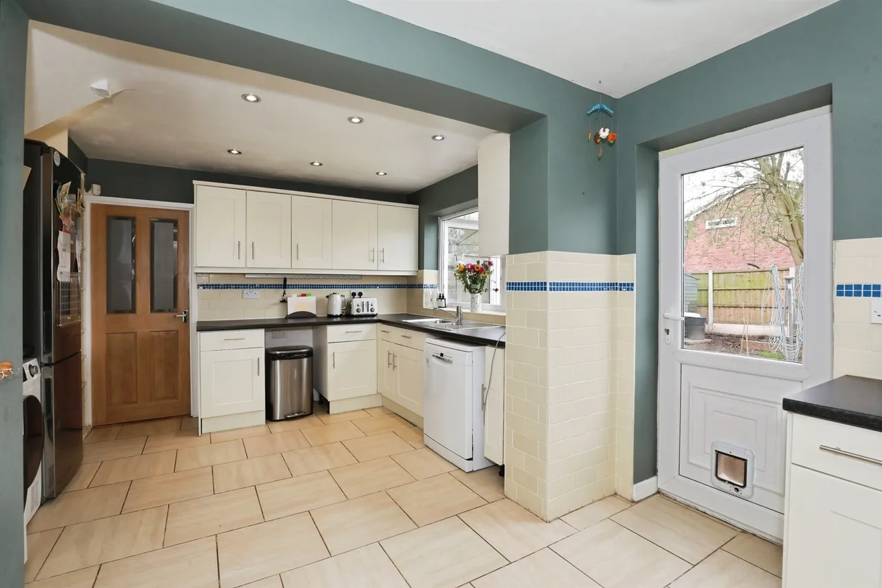 Pear Tree Drive, Wincham, Northwich, photo 9