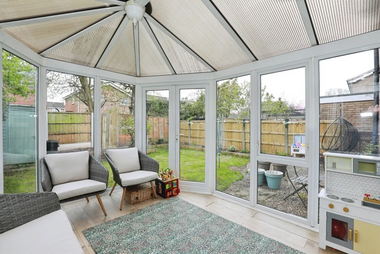 Pear Tree Drive, Wincham, Northwich, photo 7