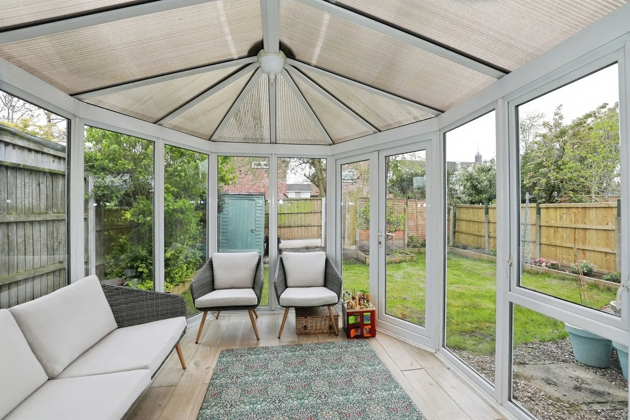 Pear Tree Drive, Wincham, Northwich, photo 6