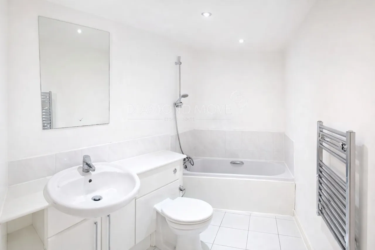 Prince Regent Road, Hounslow, TW3, photo 7