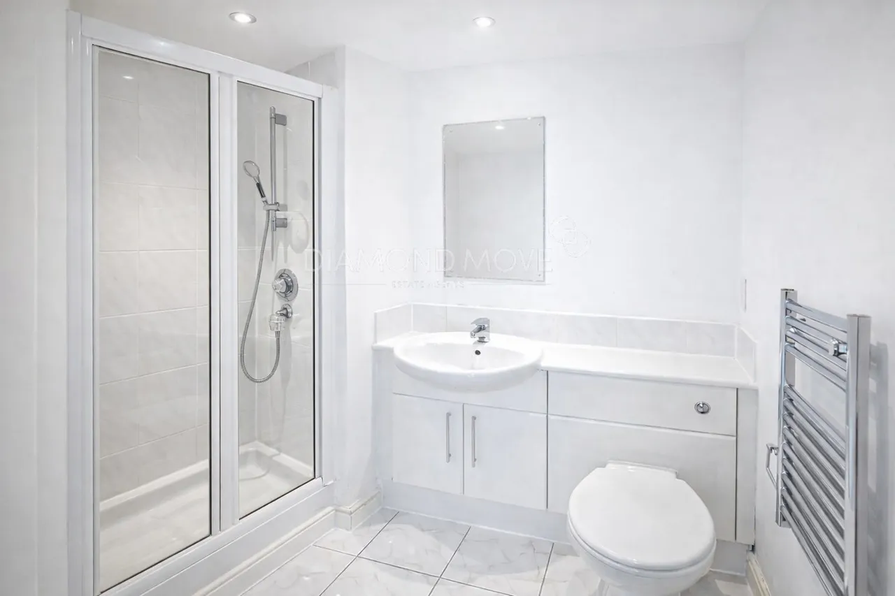 Prince Regent Road, Hounslow, TW3, photo 5