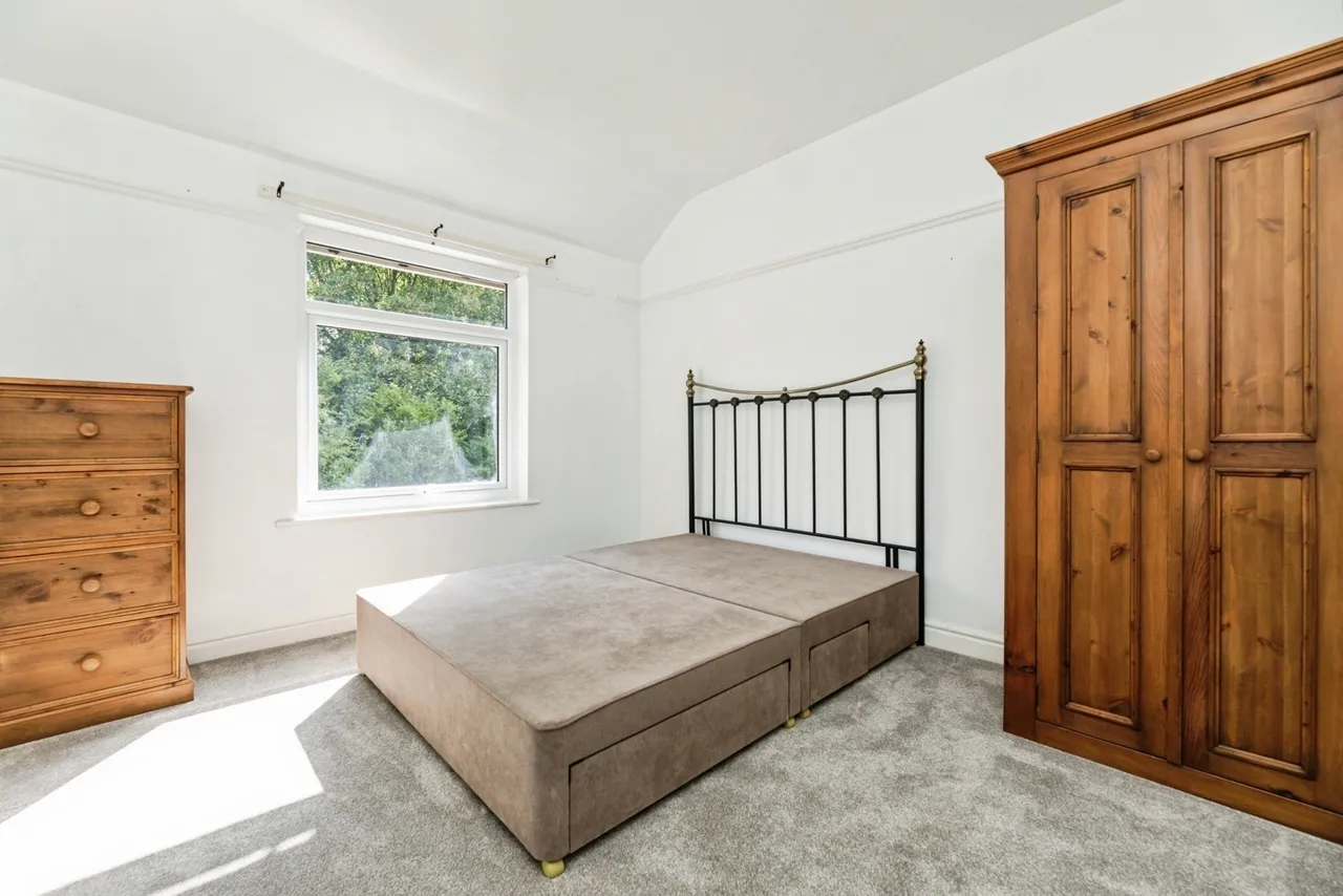 Longley Lane, SHEFFIELD, South Yorkshire, S5, photo 11