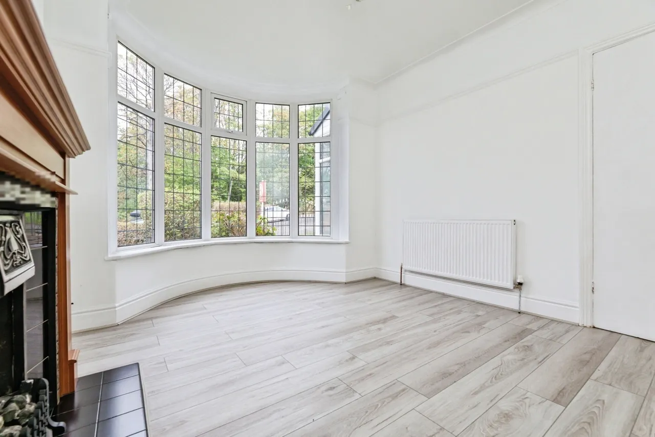Longley Lane, SHEFFIELD, South Yorkshire, S5, photo 6