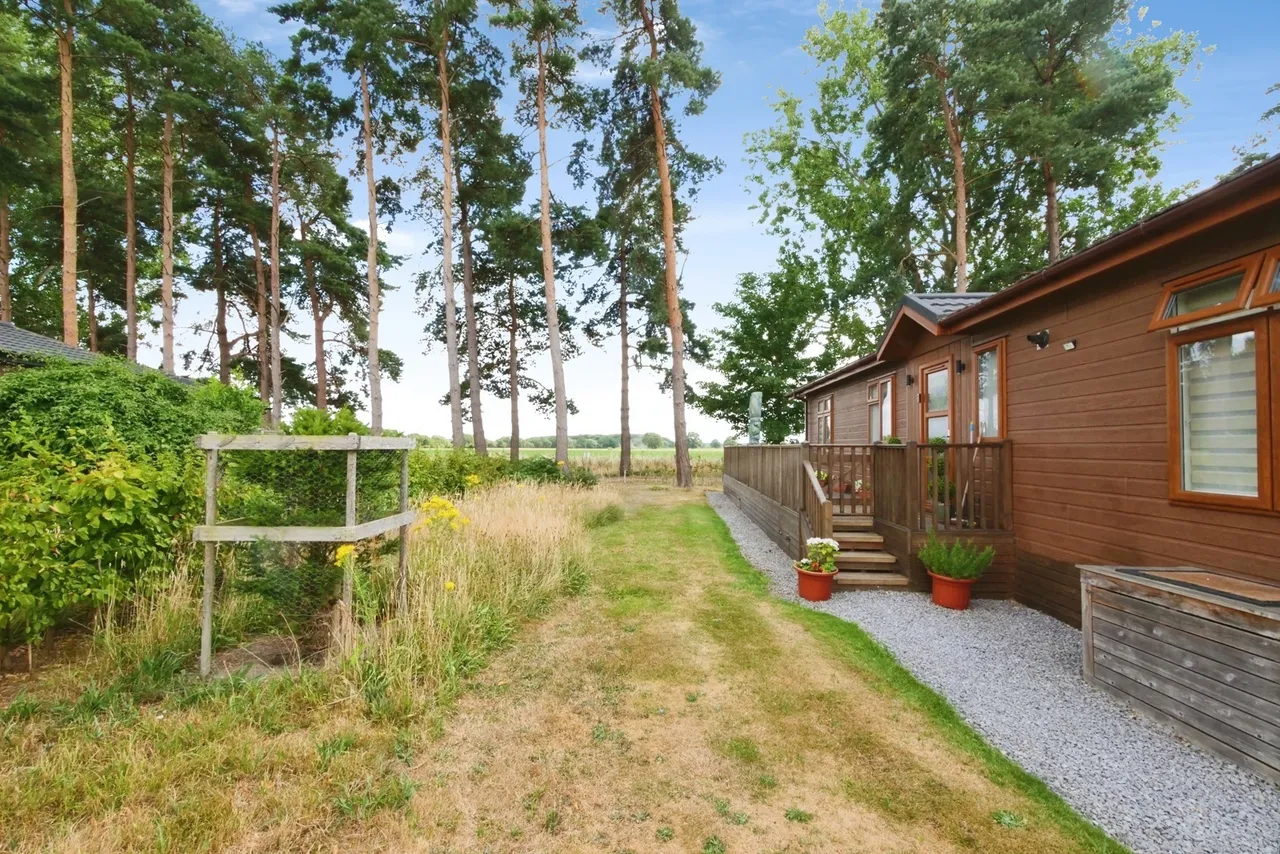 Forest Retreat, Hollicars Holiday Park, York Road, York, YO19, photo 14
