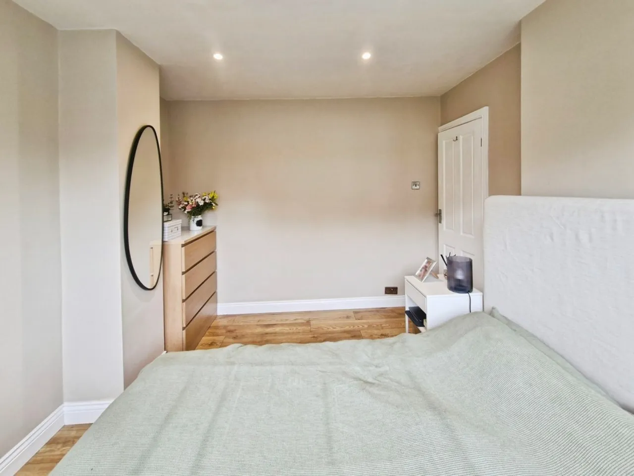 Vesper Way, Kirkstall, photo 11