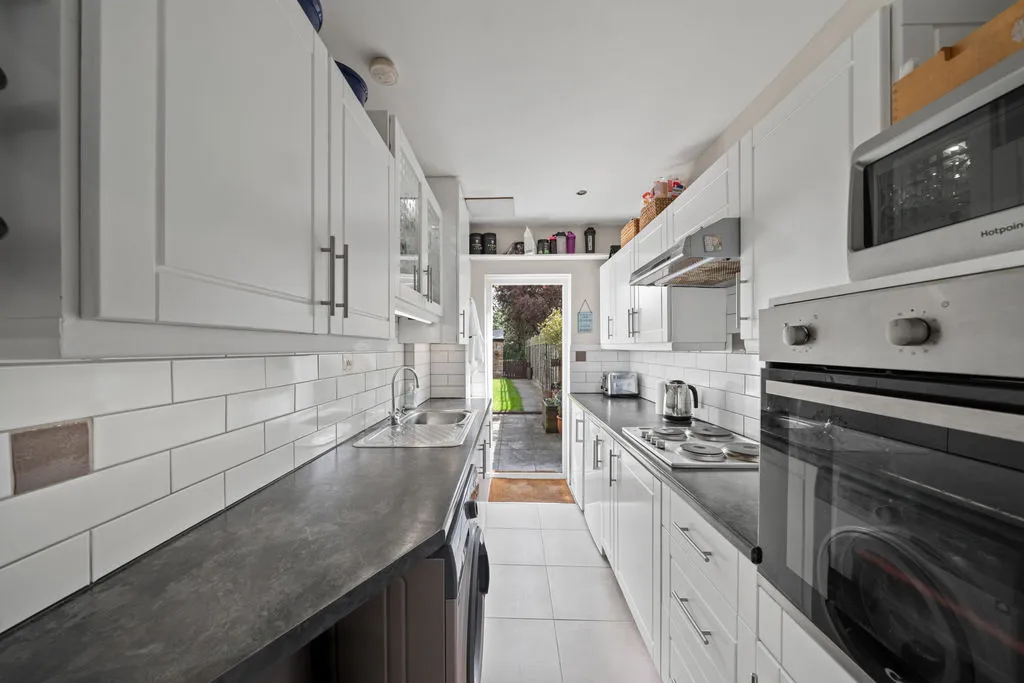 Gander Green Lane, Sutton SM1 2EJ, photo 7