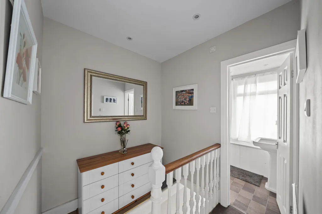 Gander Green Lane, Sutton SM1 2EJ, photo 9