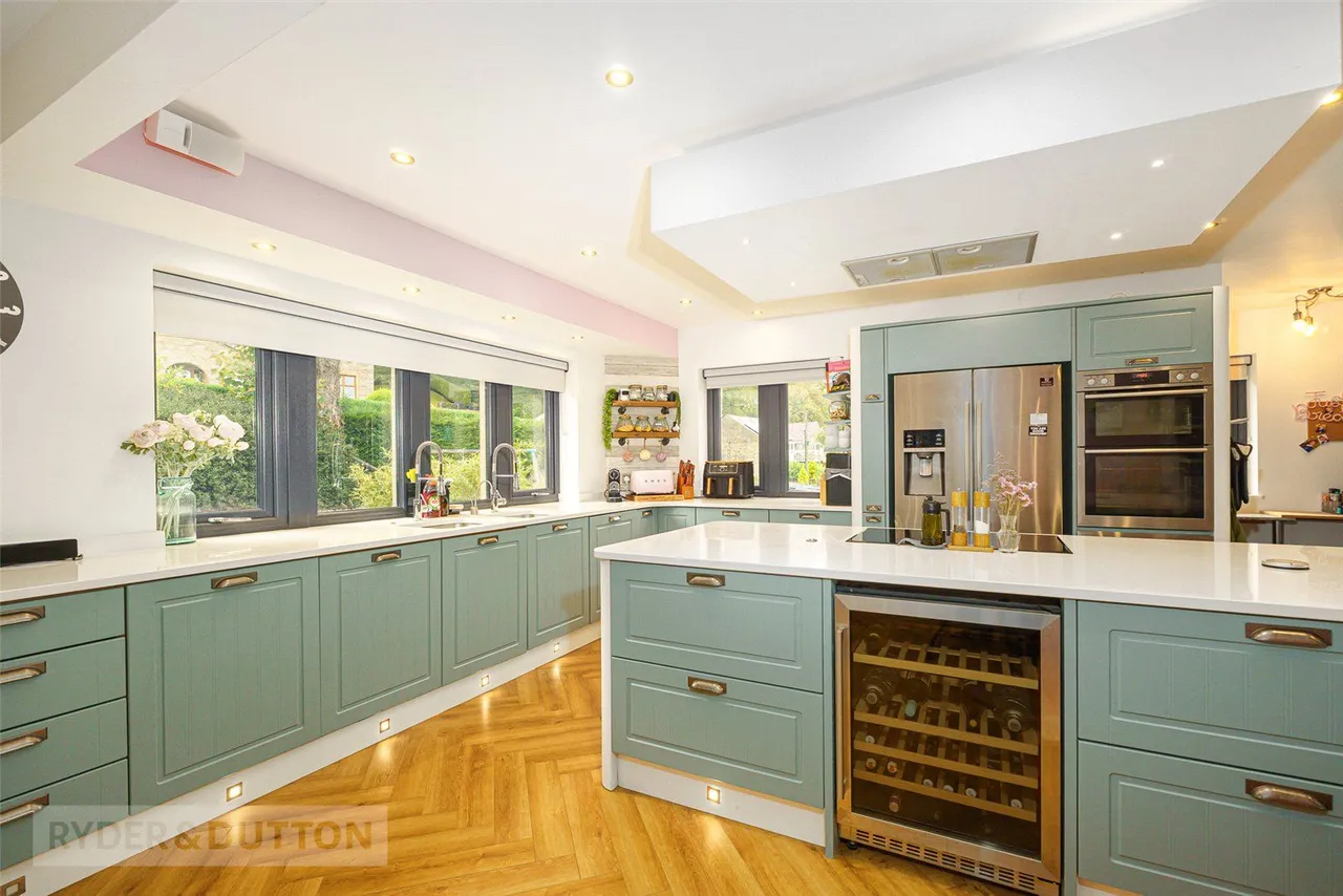 Binns Lane, Holmfirth, HD9, photo 6