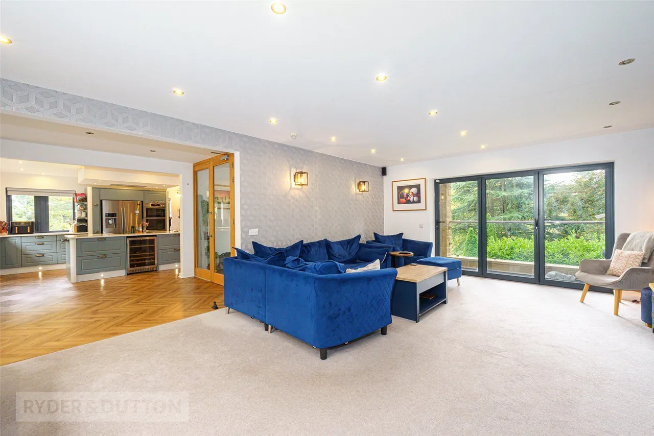 Binns Lane, Holmfirth, HD9, photo 7