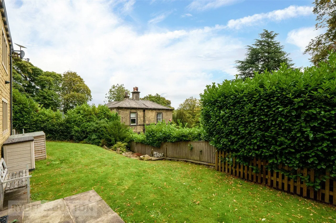 Binns Lane, Holmfirth, HD9, photo 26