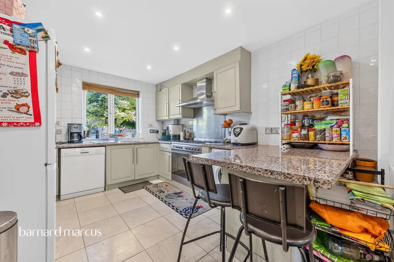 Engadine Close, Croydon, photo 4