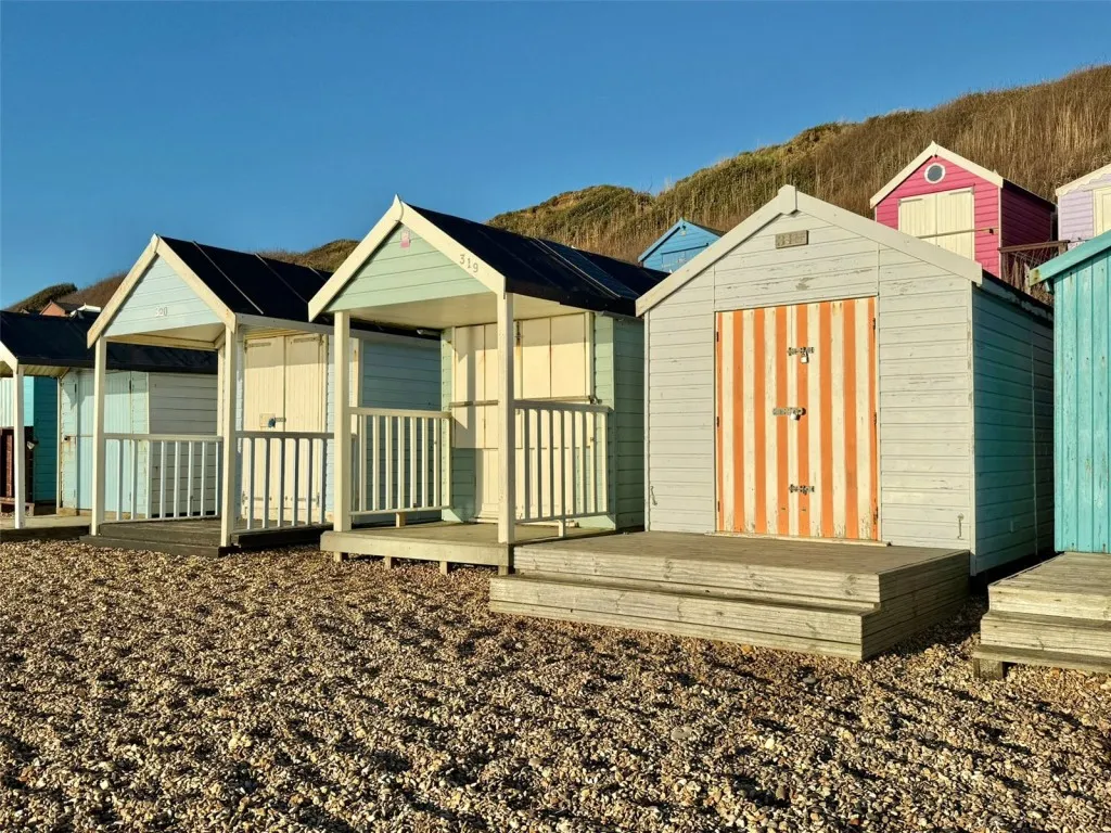 property for sale, Hordle Cliff, MIlford-On-Sea