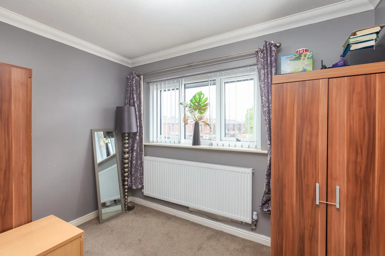 Rushbury Drive, Oldham, OL2, photo 17