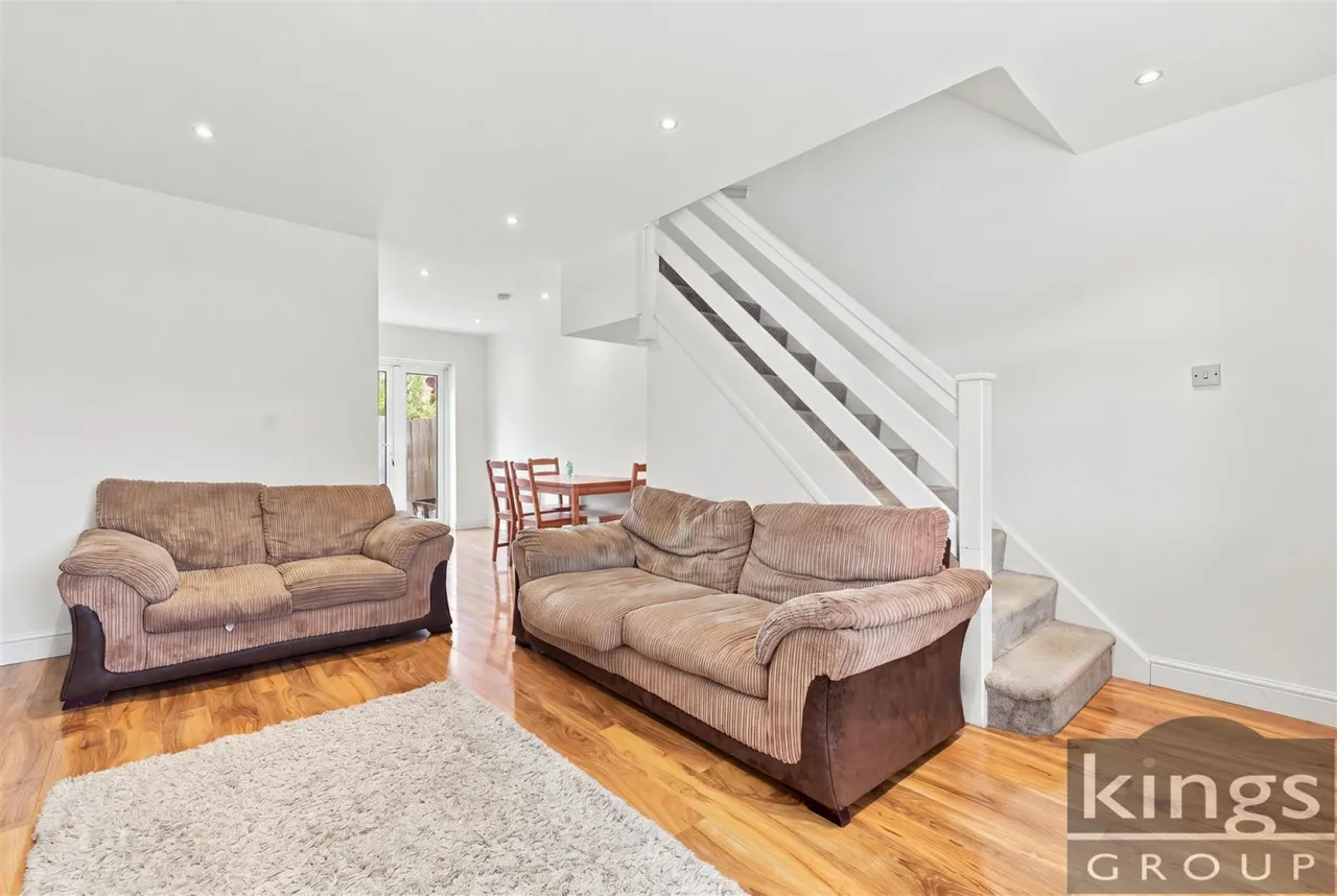 Bushbarns, Cheshunt, photo 4