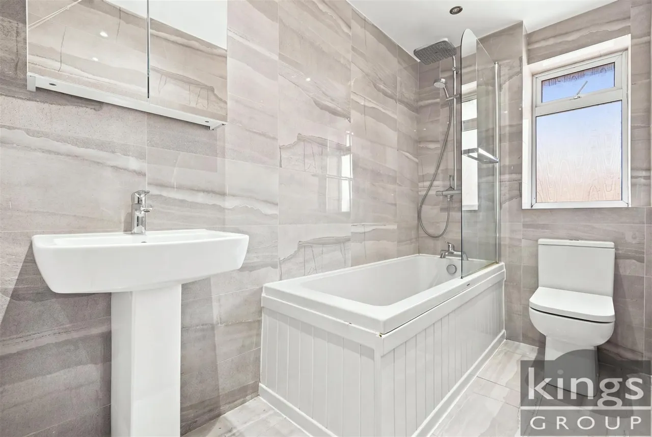 Bushbarns, Cheshunt, photo 12