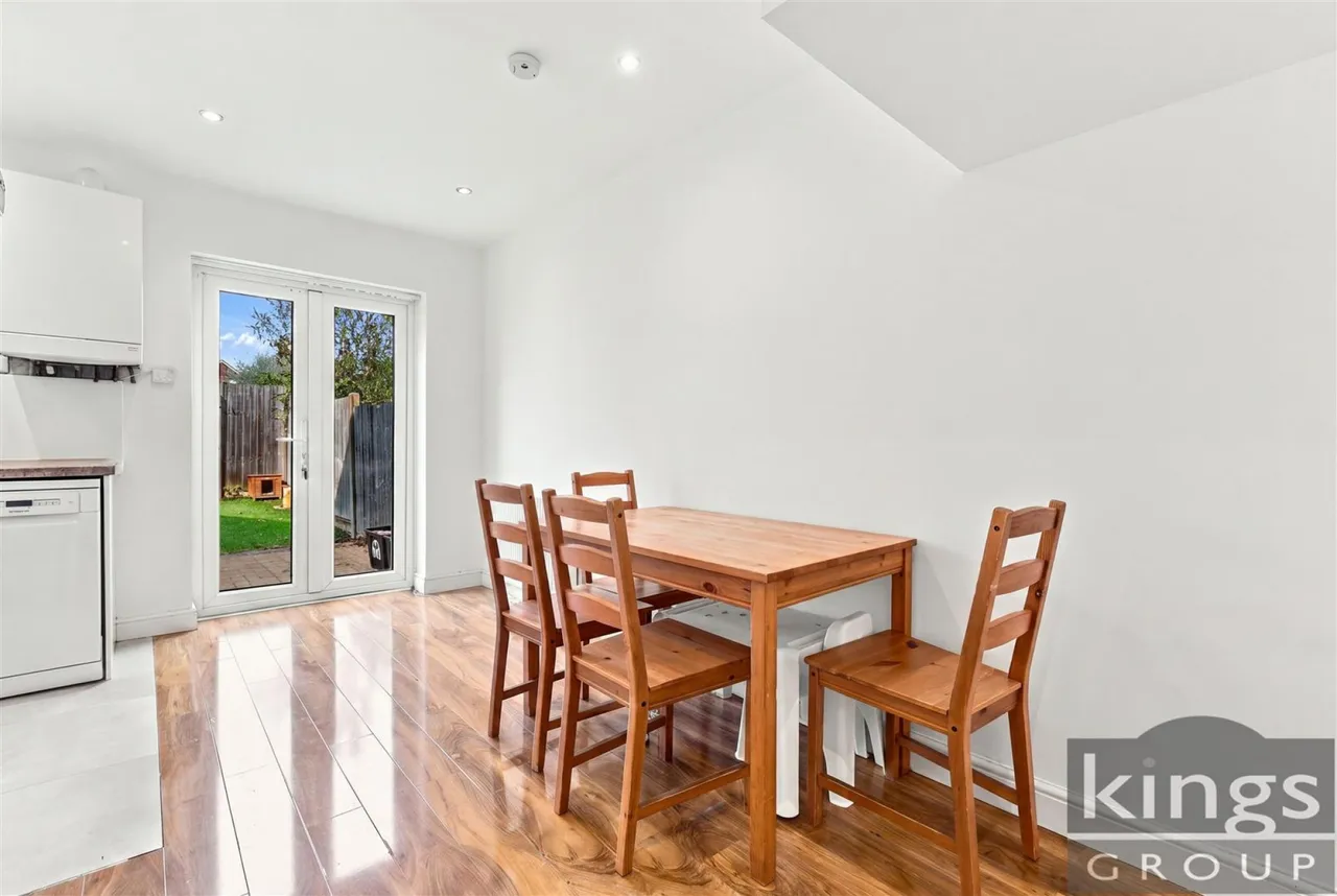 Bushbarns, Cheshunt, photo 5