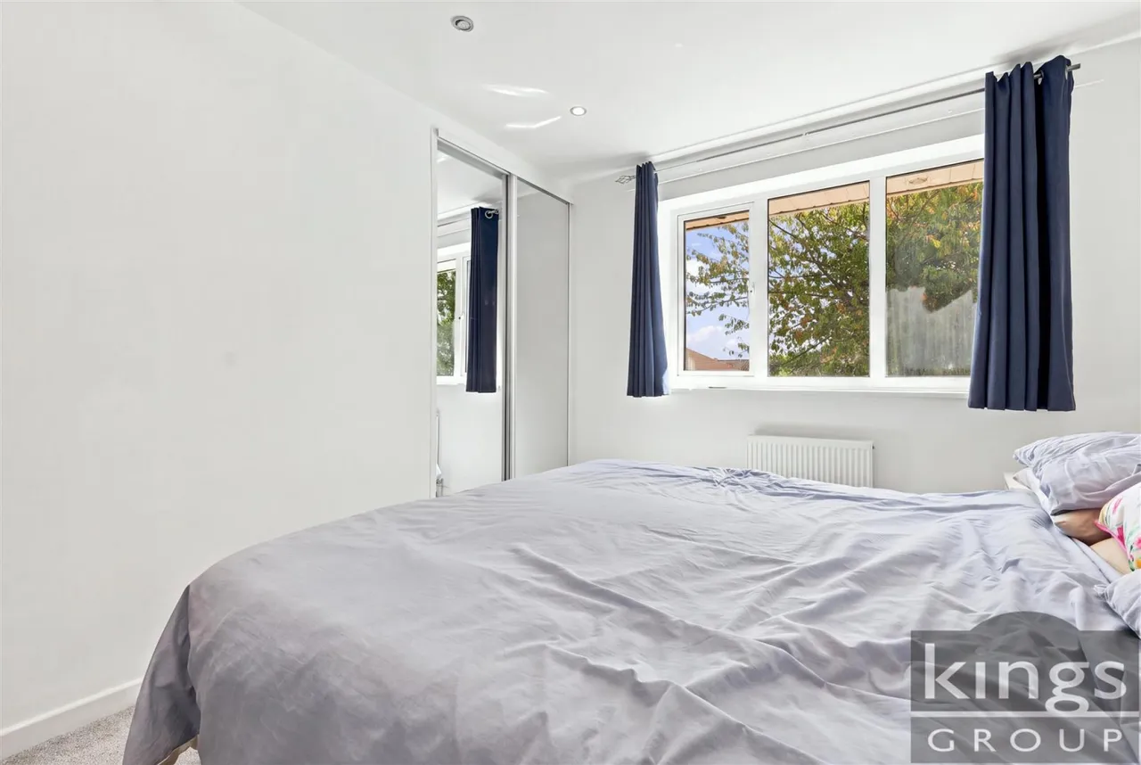 Bushbarns, Cheshunt, photo 9