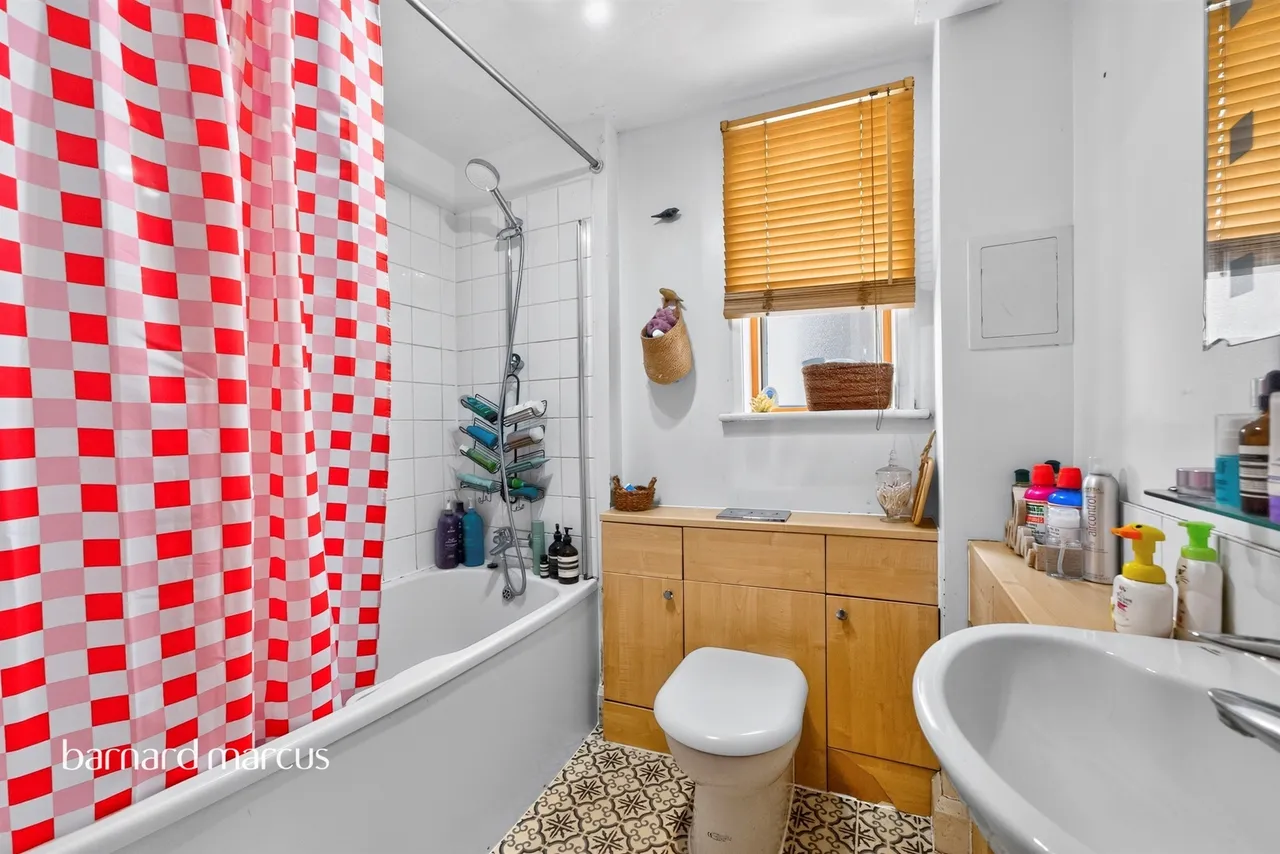 Church Road, London, N17, photo 8