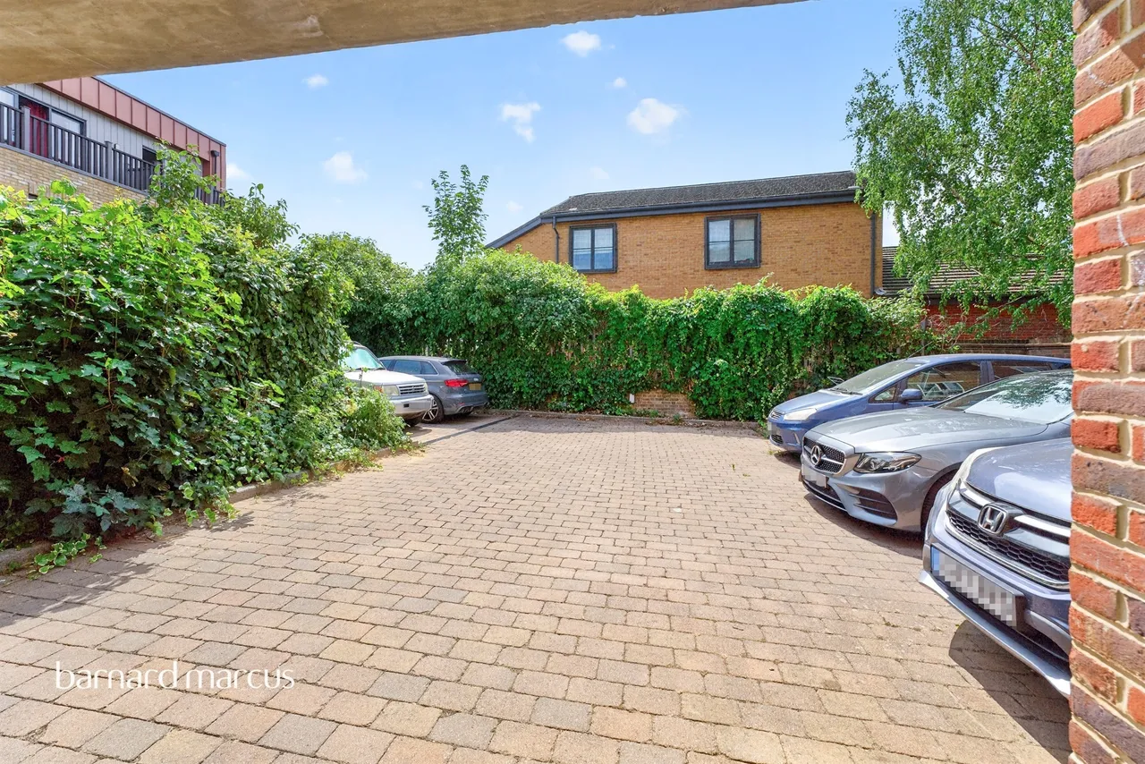 Church Road, London, N17, photo 7