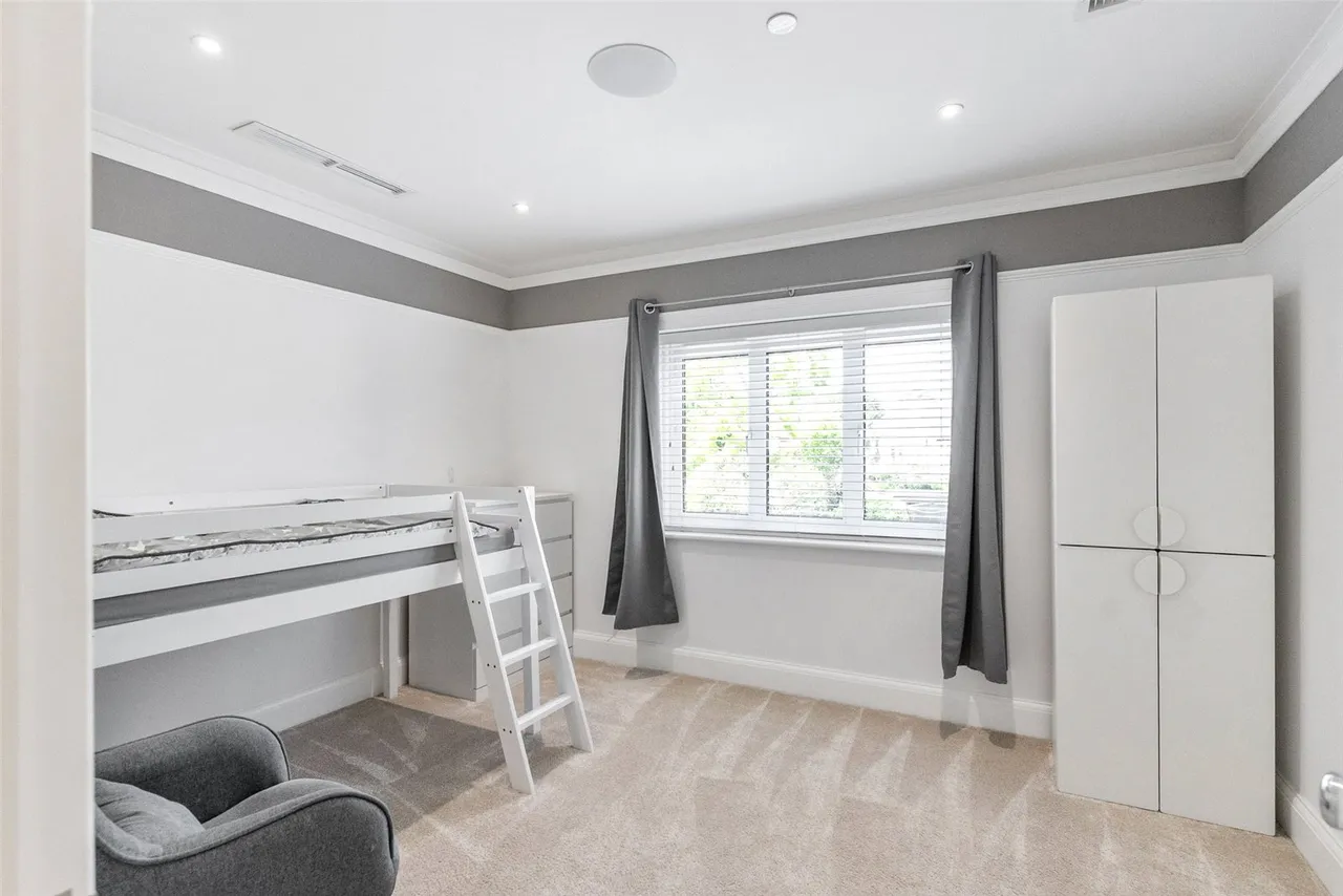 Moorhayes Drive, Laleham, TW18 1SL, photo 14
