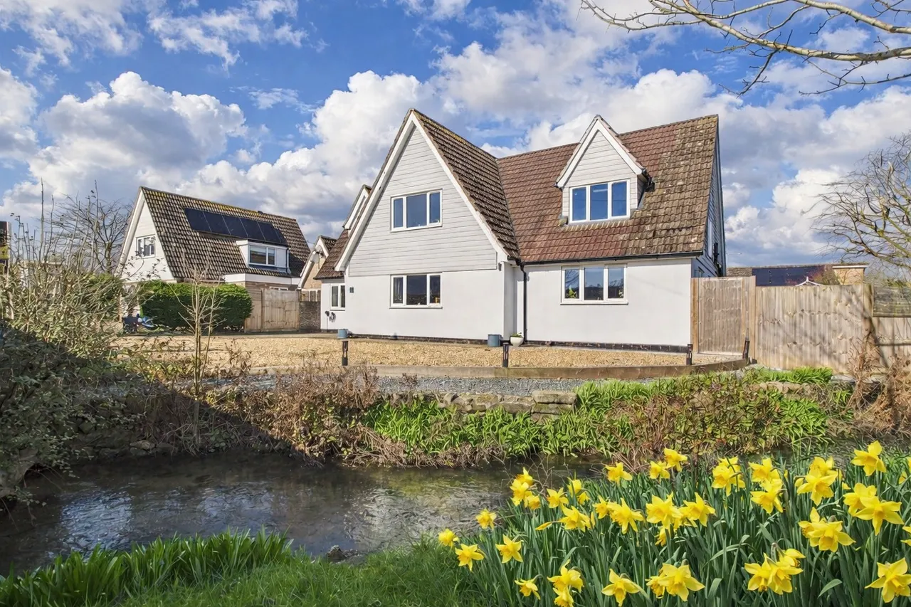 Welcome to Copper Beech House, Brookfield Avenue, Nettleham, LN2 2TB, photo 2