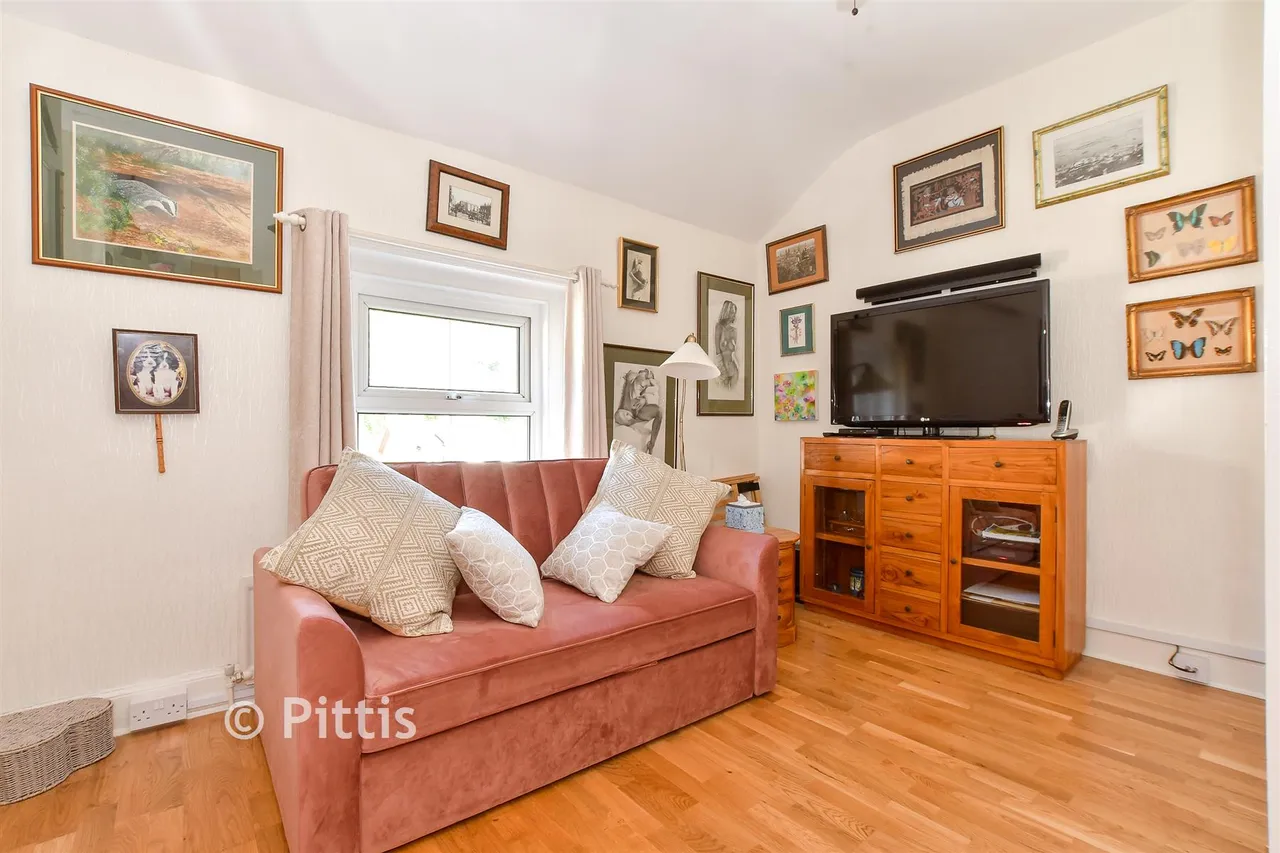 Grove Road, Ventnor, PO38, photo 10