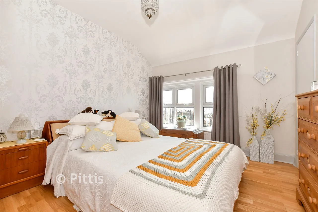 Grove Road, Ventnor, PO38, photo 9