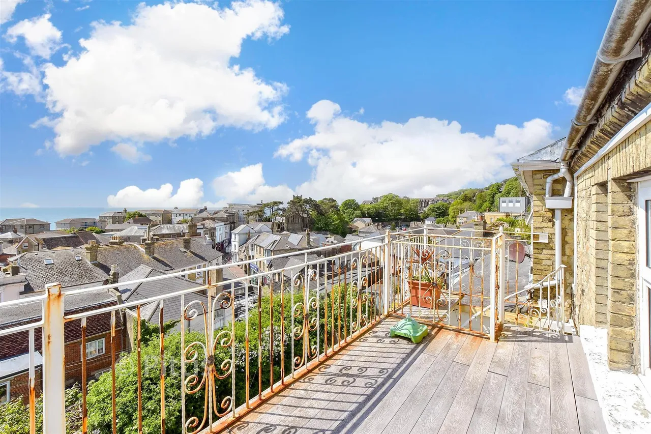 Grove Road, Ventnor, PO38, photo 14
