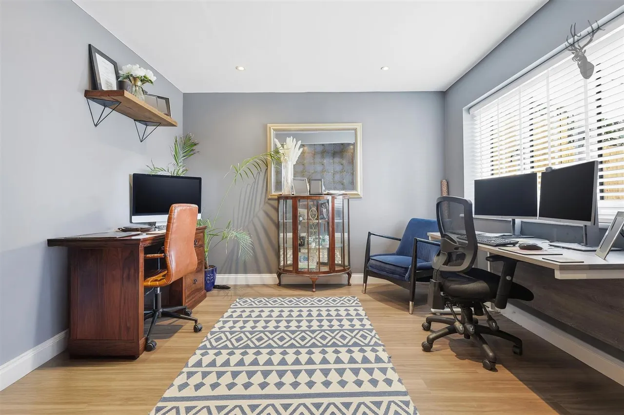 Russell Road, Buckhurst Hill, IG9, photo 6