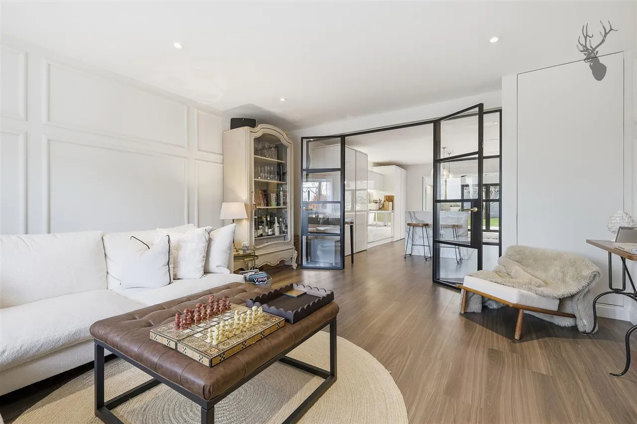 Russell Road, Buckhurst Hill, IG9, photo 8