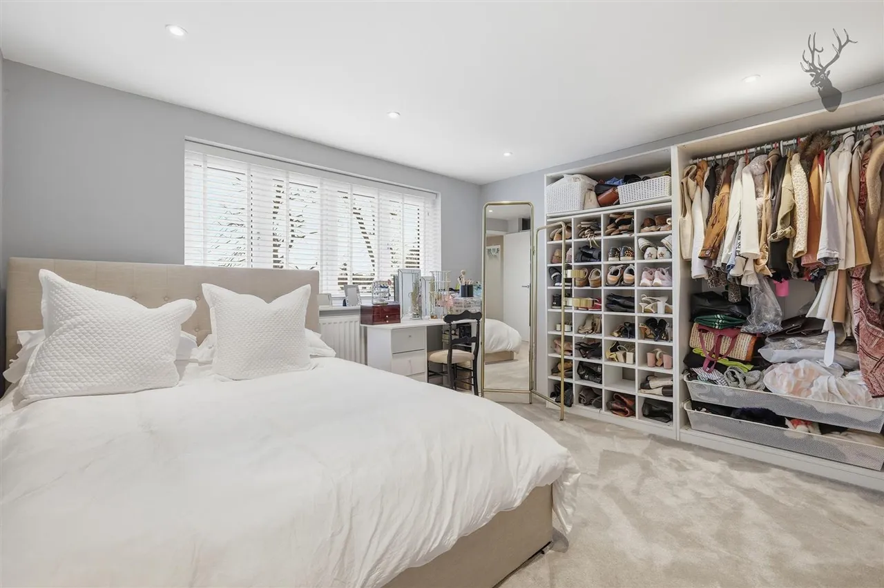 Russell Road, Buckhurst Hill, IG9, photo 28