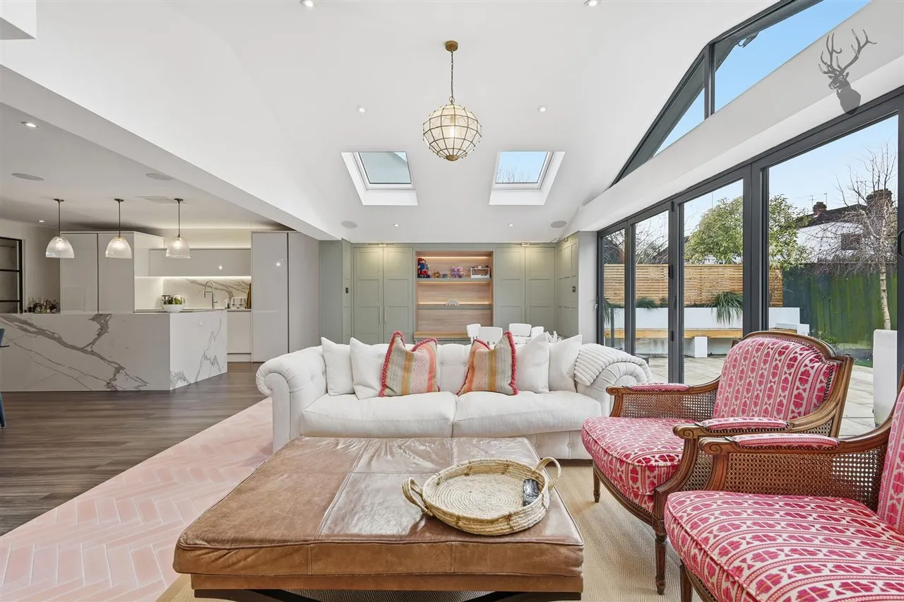 Russell Road, Buckhurst Hill, IG9, photo 18