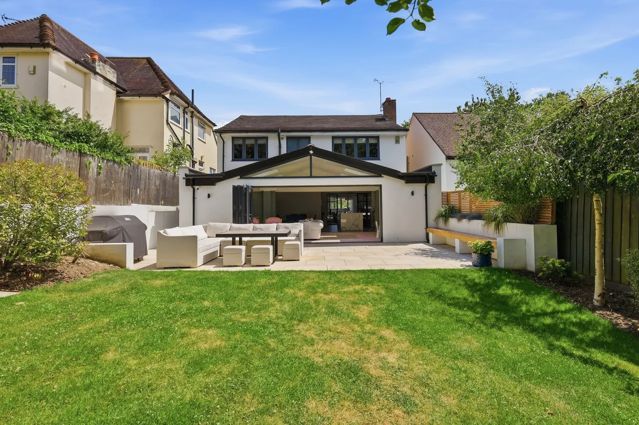 Russell Road, Buckhurst Hill, IG9, photo 37