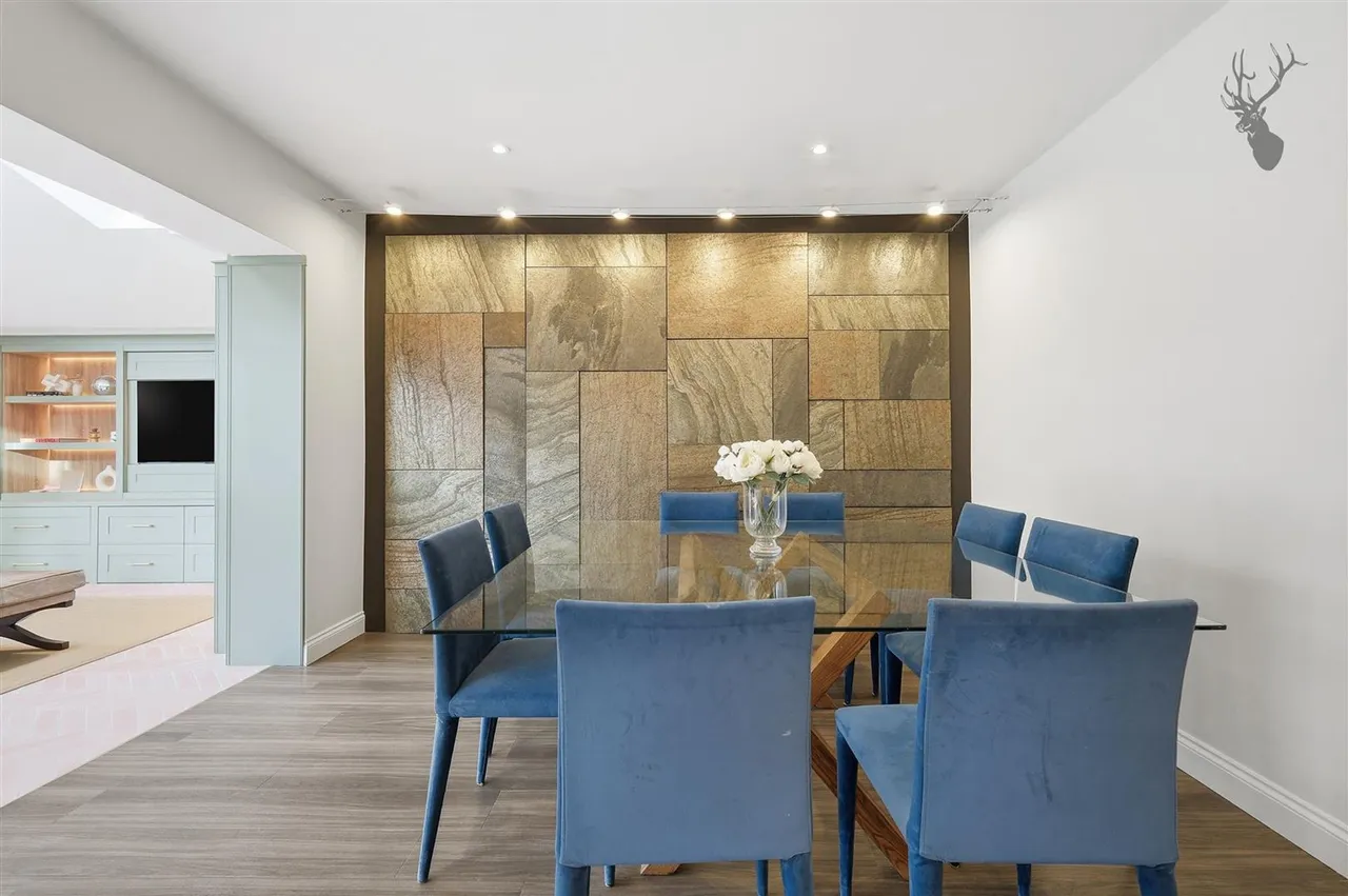 Russell Road, Buckhurst Hill, IG9, photo 11