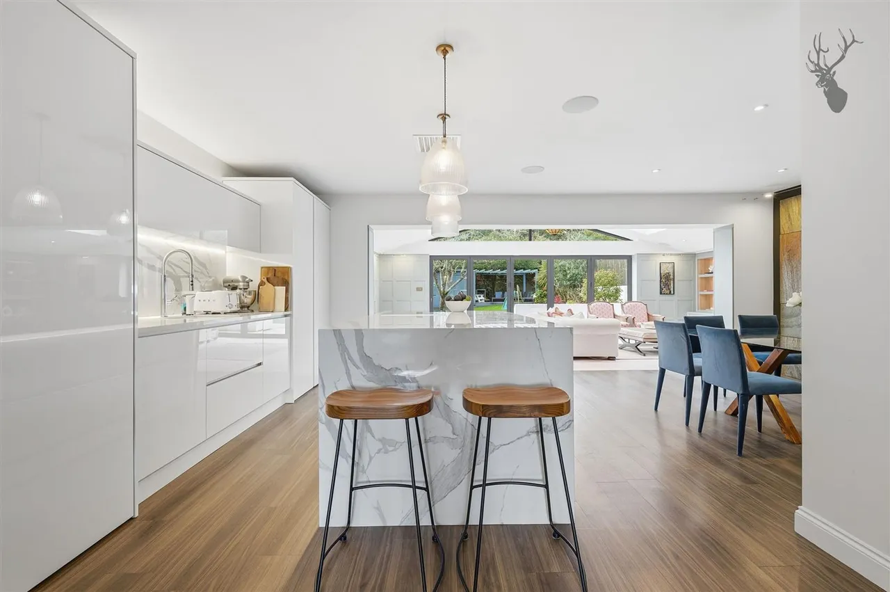 Russell Road, Buckhurst Hill, IG9, photo 10