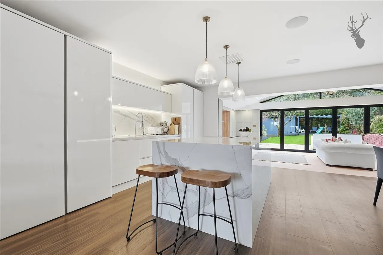 Russell Road, Buckhurst Hill, IG9, photo 9