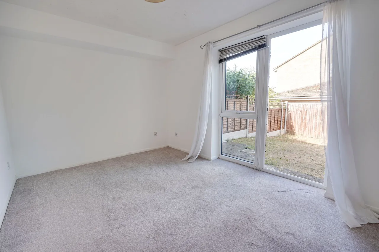 Highgate Grove, Sawbridgeworth, CM21, photo 9