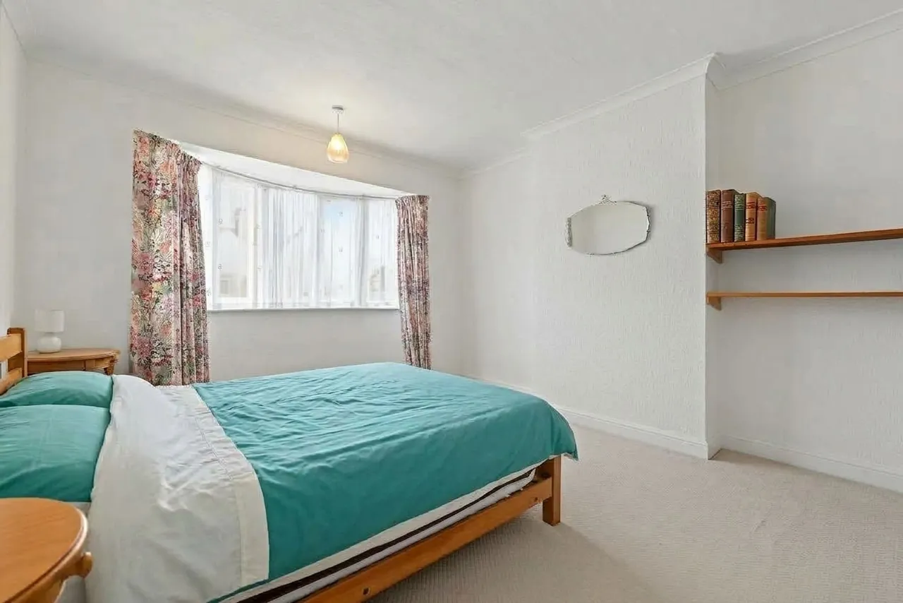 Peters Drive, Off Scraptoft Lane, LE5, photo 9