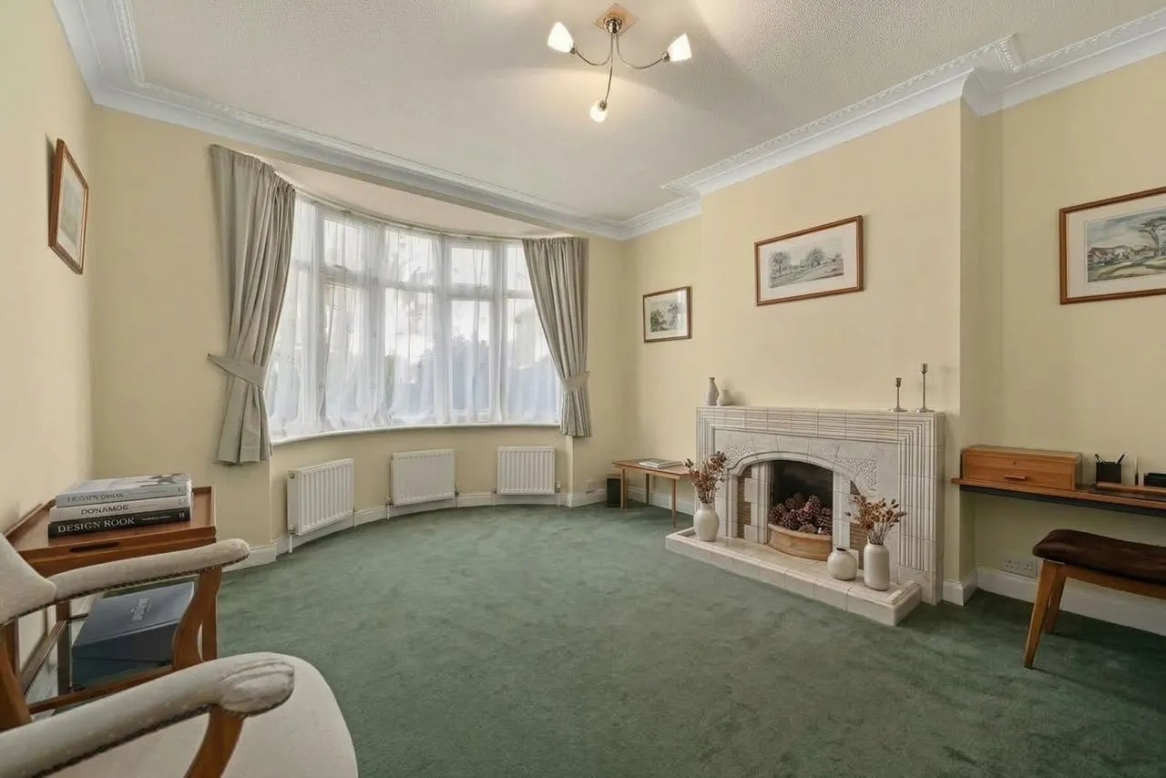 Peters Drive, Off Scraptoft Lane, LE5, photo 2