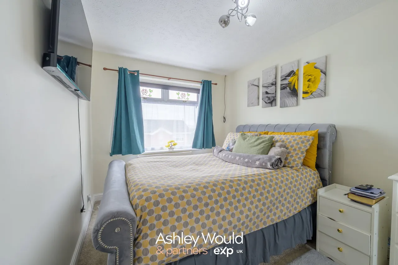 Churchill Drive, Rowley Regis, B65, photo 15