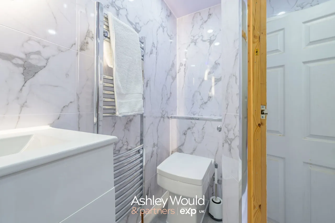 Churchill Drive, Rowley Regis, B65, photo 8