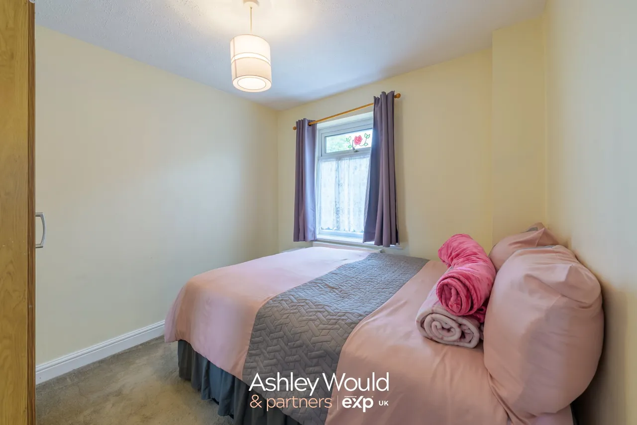 Churchill Drive, Rowley Regis, B65, photo 9