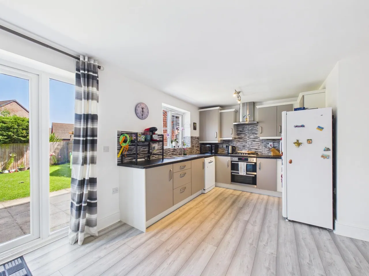 Maroon Drive, Burbage, LE10, photo 4