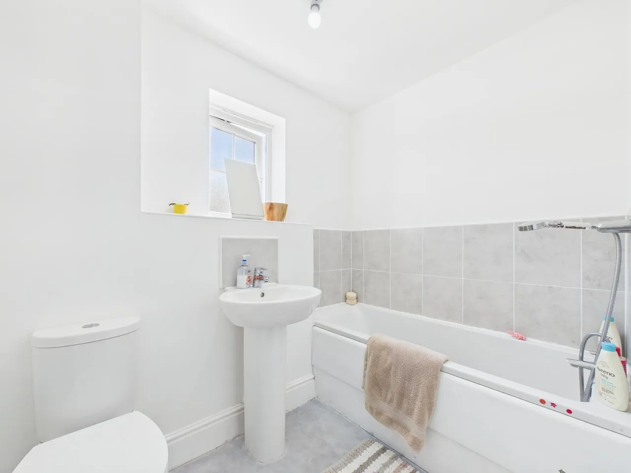 Maroon Drive, Burbage, LE10, photo 14