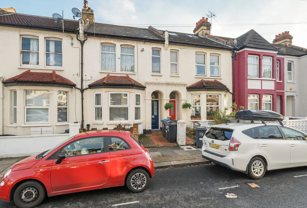 Crusoe Road, Mitcham, CR4 3LG, photo 9