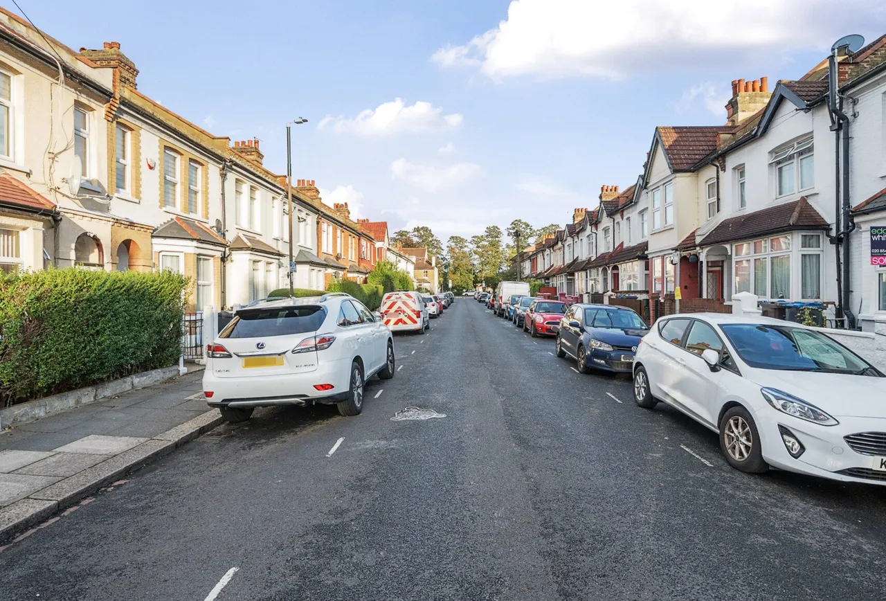 Crusoe Road, Mitcham, CR4 3LG, photo 12