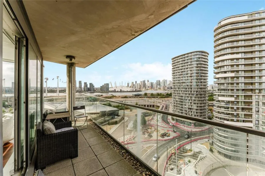 Western Gateway, London, E16, photo 4