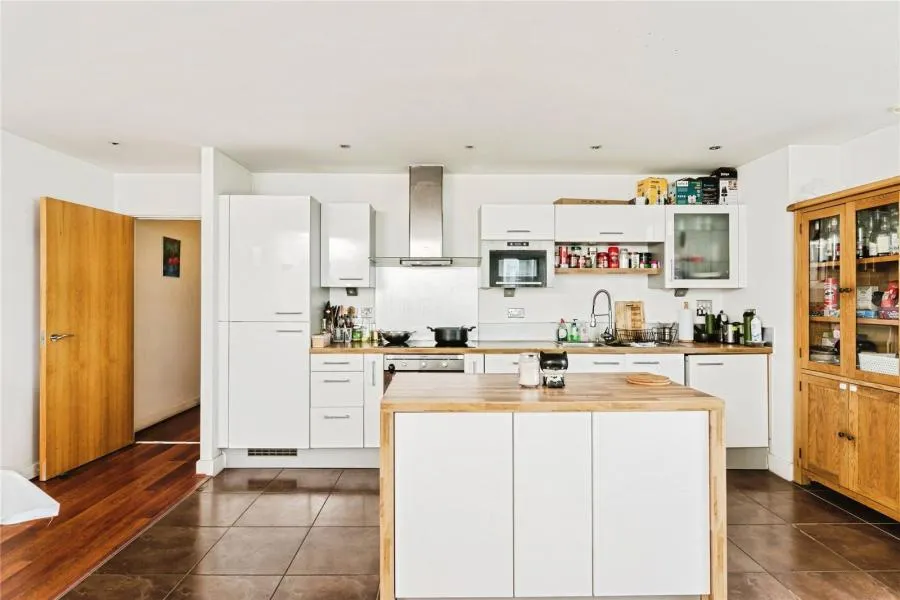 Western Gateway, London, E16, photo 8