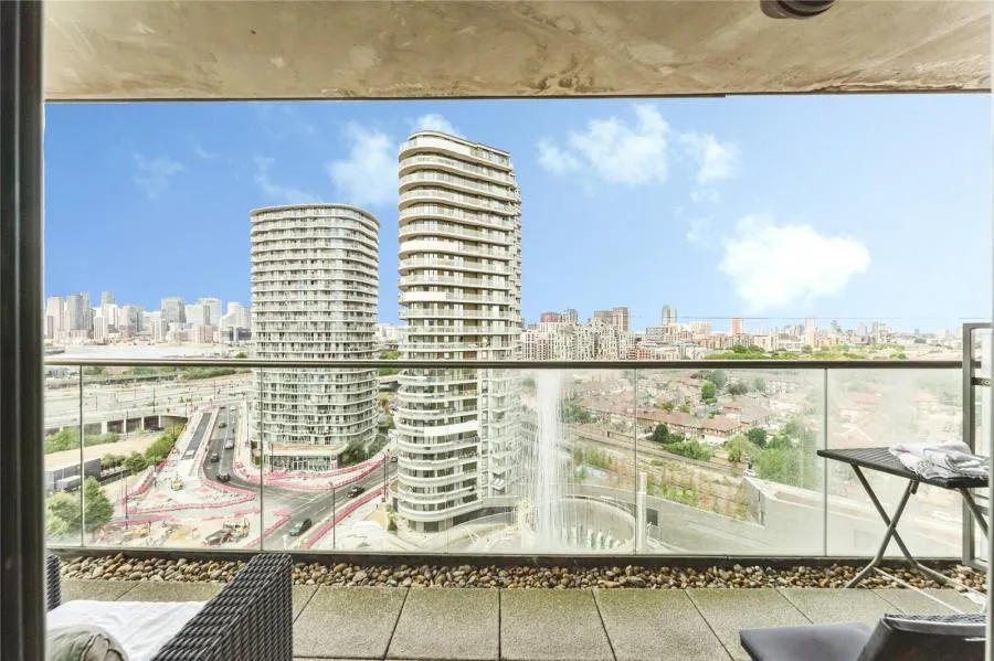 Western Gateway, London, E16, photo 18